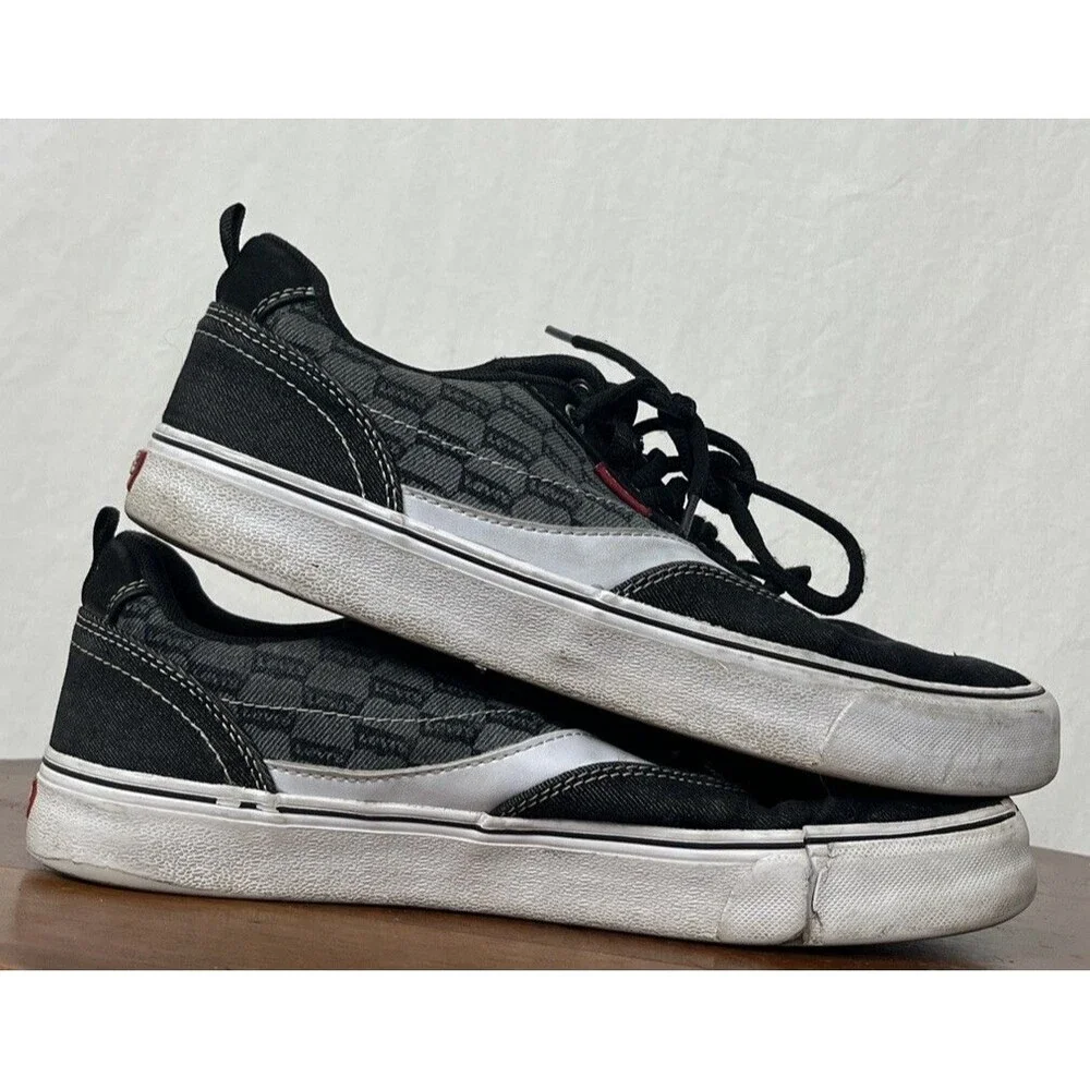 Levi’s Low Top Sneakers Mens 8.5 Black Gray Canvas Logo Lace Up Shoes Streetwear